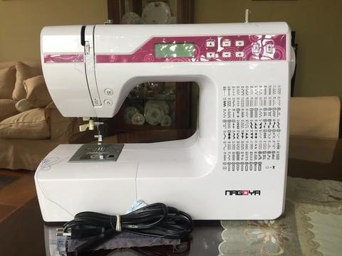 Máquina de coser computarizada nagoya 2600a