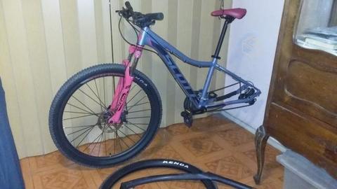 Bicicleta Scott aro 27.5 talla s sin llanta traser