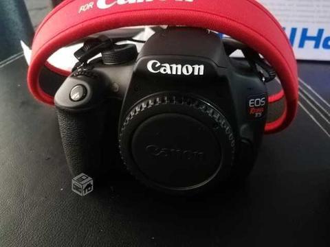 Canon t5 con accesorios