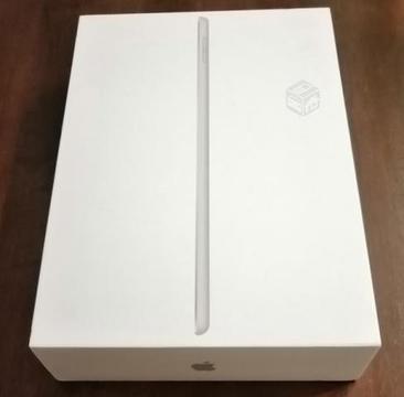 Ipad 6ta gen 32GB Silver practicamente sin uso