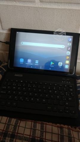 Tablet Alcatel Pixi 3 10.1' con accesorios