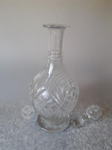 Botella antigua de vidrio