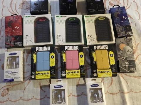 Audífonos y Power banks