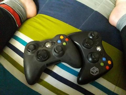 Xbox 360 + 2comando +2juegos