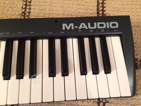 Controlador MIDI M-Audio KeyStation 49