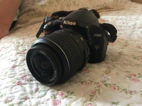 Camara profesional Nikon d3000