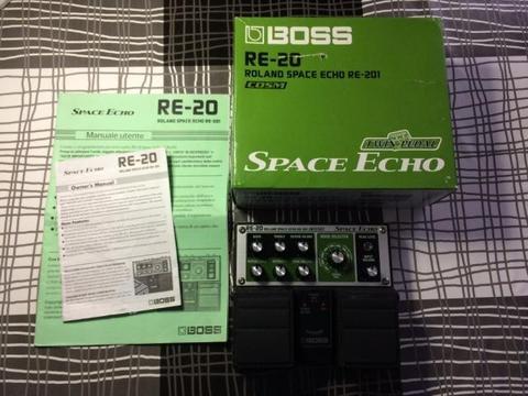 Pedal delay/reverb Space Echo boss Re-20