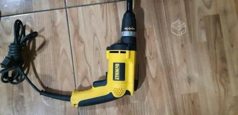 Atornillador eléctrico dewalt