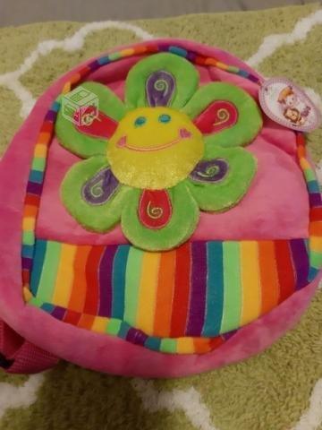 Mochila niña, regalos varios