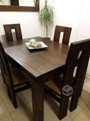 Lindo comedor de madera