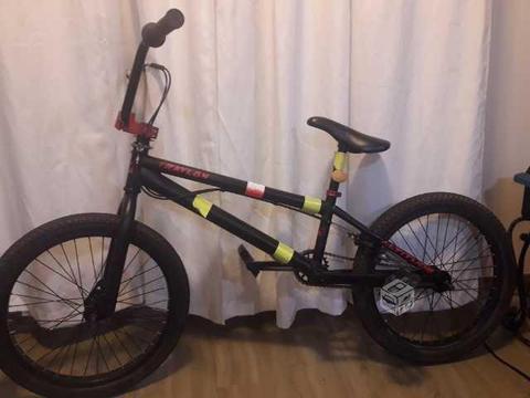 Bicicleta BMX