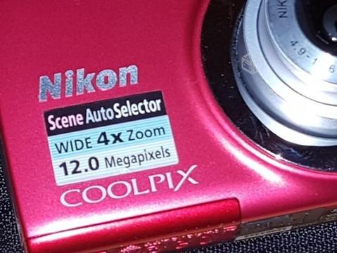 Nikon Coolpix S pequeña pero buena calidad