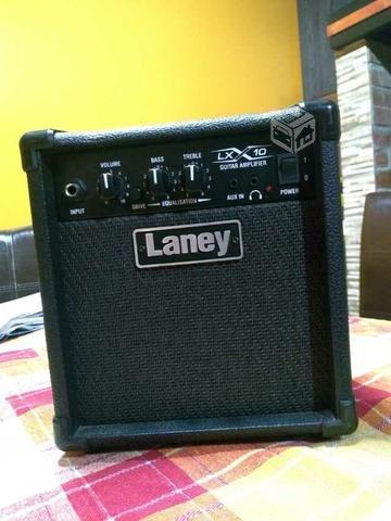 Amplificador Laney LX10 , con cable y adaptador