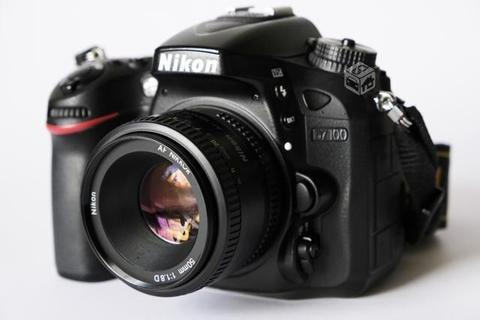 Camara Nikon D7100