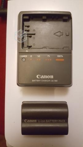 Cargador canon cg-580 con batería