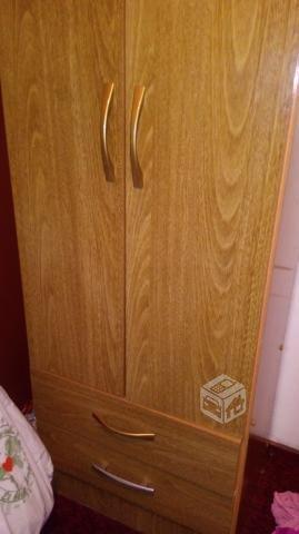 Closet/dos cajones