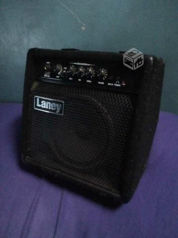 Amplificador de bajo Laney rb1