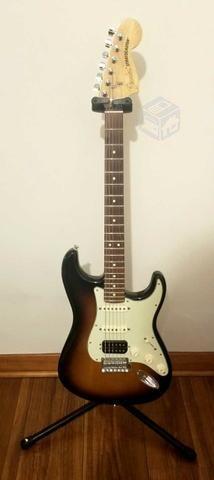 Guitarra Fender Stratocaster® Deluxe Lone Star