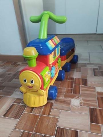 Tren de juguete musical