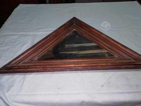 Antiguo espejo triangulo