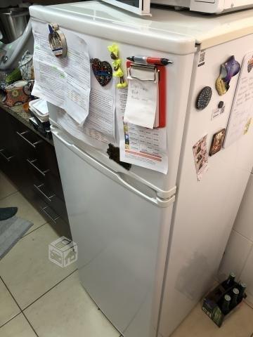 Refrigerador wirlpool 220lts