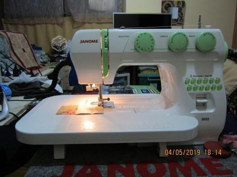 Maquina de coser janome 3322