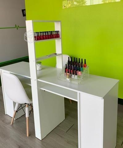 Mesa de Manicure