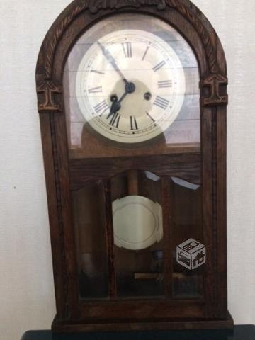 Impecablre reloj antiguo