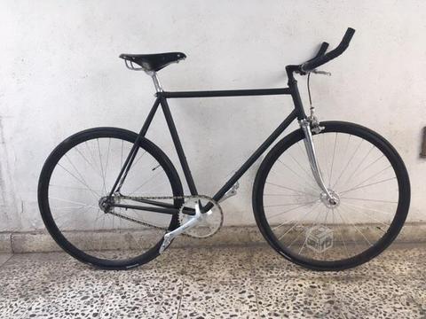 Bicicleta colnago restaurada fixie