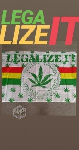 Banderas rasta reggae legalización