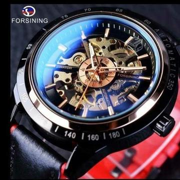 Reloj elegante hombre