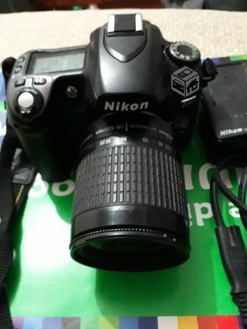 Cámara reflex Nikon D80