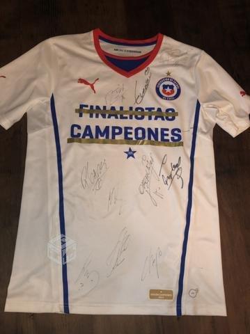 Camiseta Chile Campeón 2015 Firmada Jugadores