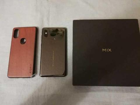Xiaomi Mi Mix 2s ( permuto)