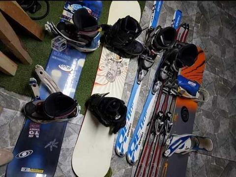 Snowboard y skis todos de marca con sus fijaciones