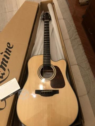 Guitarra electroacustica takamine