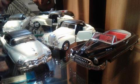 Autos clasicos escala 1:43