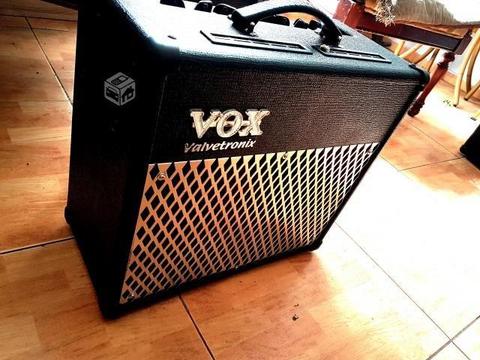 Amplificador Guitarra Vox Vt30 Con Efectos (tubo)