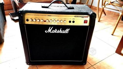 Amplificador Marshall Ingles Valvestate 2000 50w
