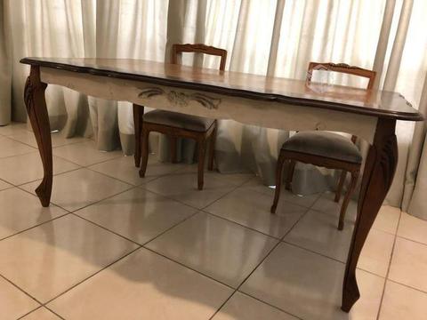 Mesa comedor con 6 sillas estilo provenzal