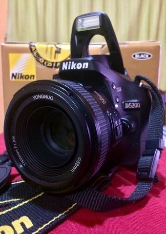Nikon D5200 (Sólo Cuerpo)