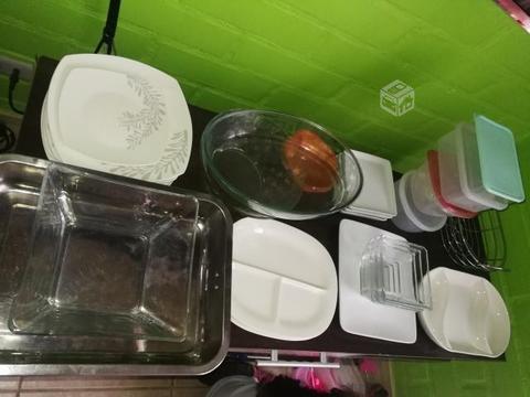 Loza, platos, más y todo lo sobre la mesa, usados