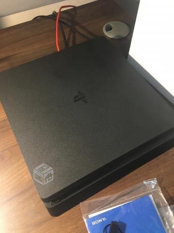 PS4 Slim 1TB