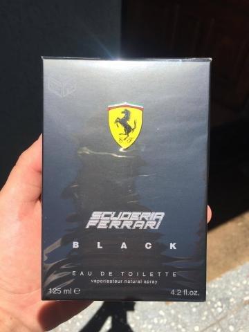 Perfume Scuderia Ferrari Black Edition. Sellado
