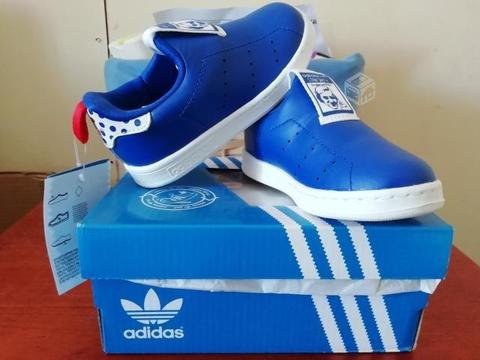 Zapatillas adidas 23