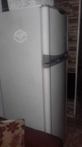 Refrigerador Mademsa 2 puertas
