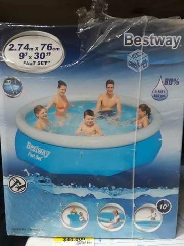 Piscina marca Bestway Fast Set