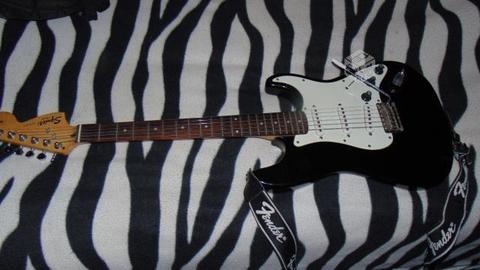 Guitarra Electrica Squier Fender Strat