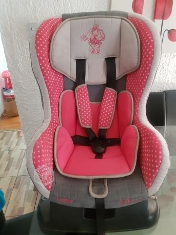 Silla de auto para niña