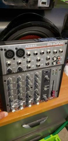 Mezcladora Phonic AM220 - 6 Channel Compact Mixer